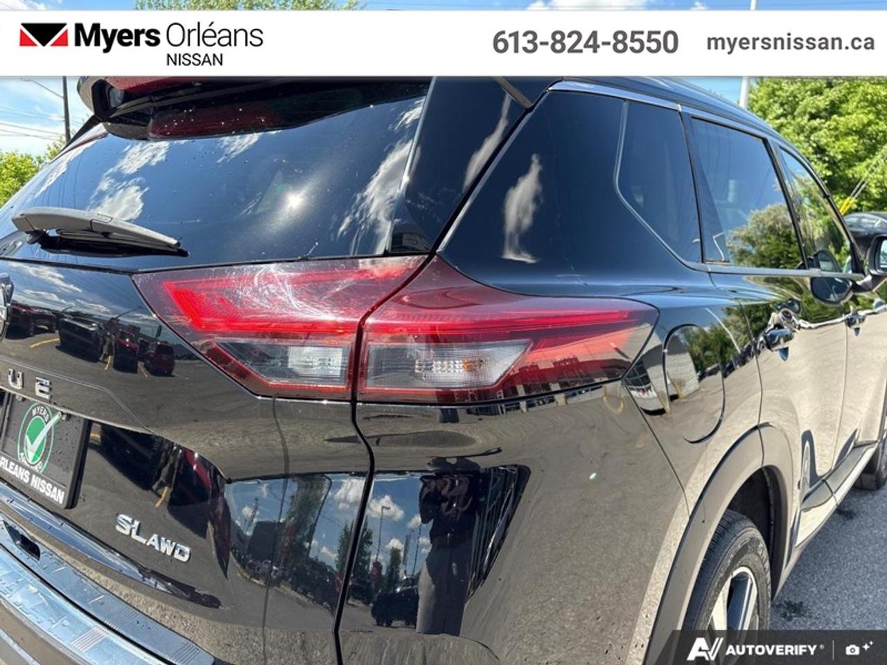 2023 Nissan Rogue SL  - Moonroof -  Leather Seats Photo