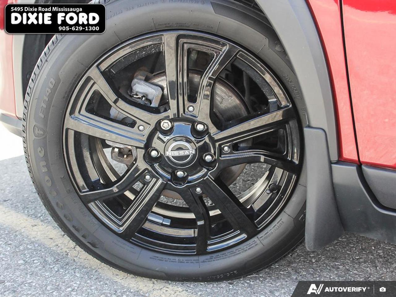 2023 Nissan Kicks SR Photo