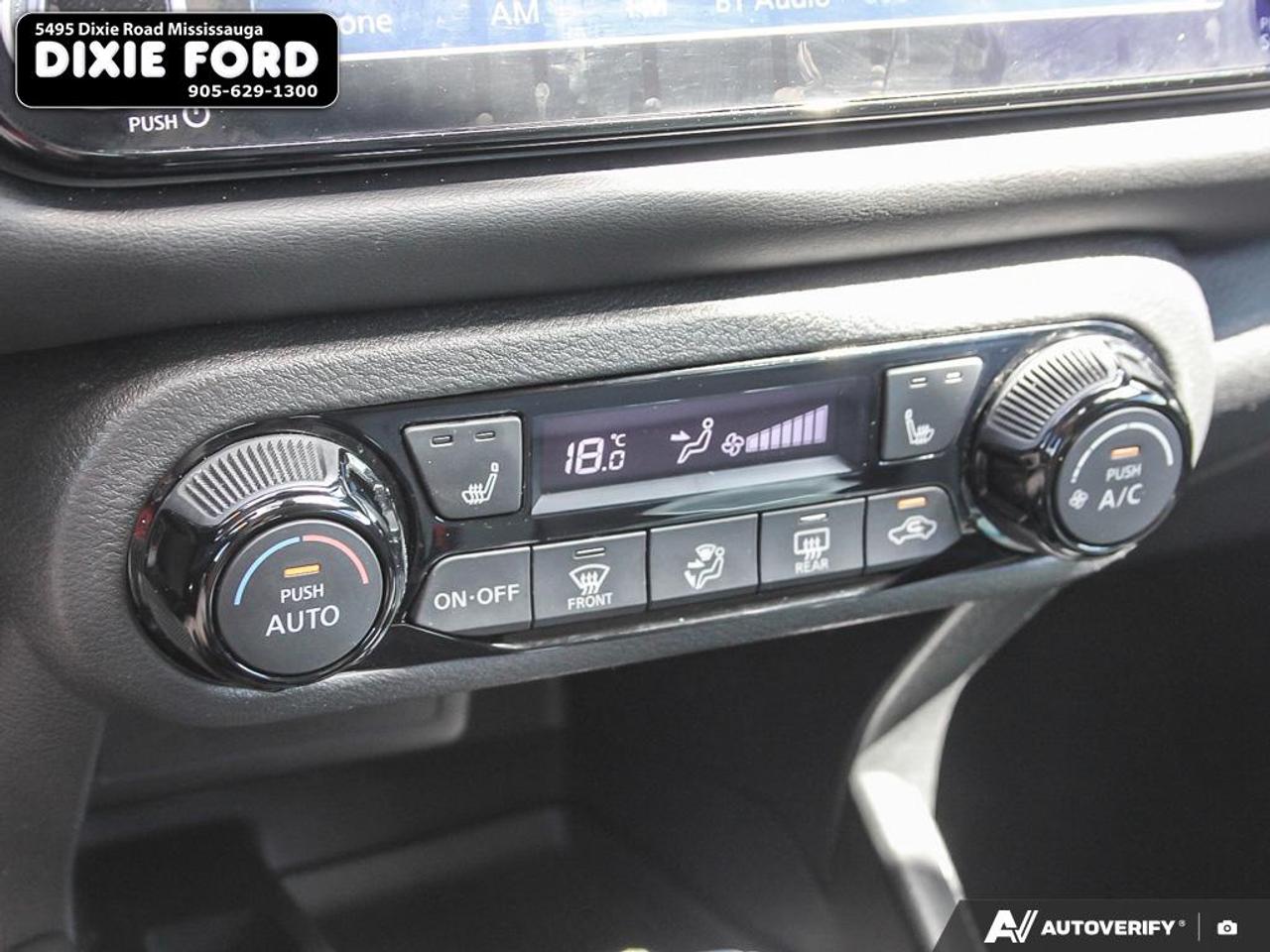 2023 Nissan Kicks SR Photo