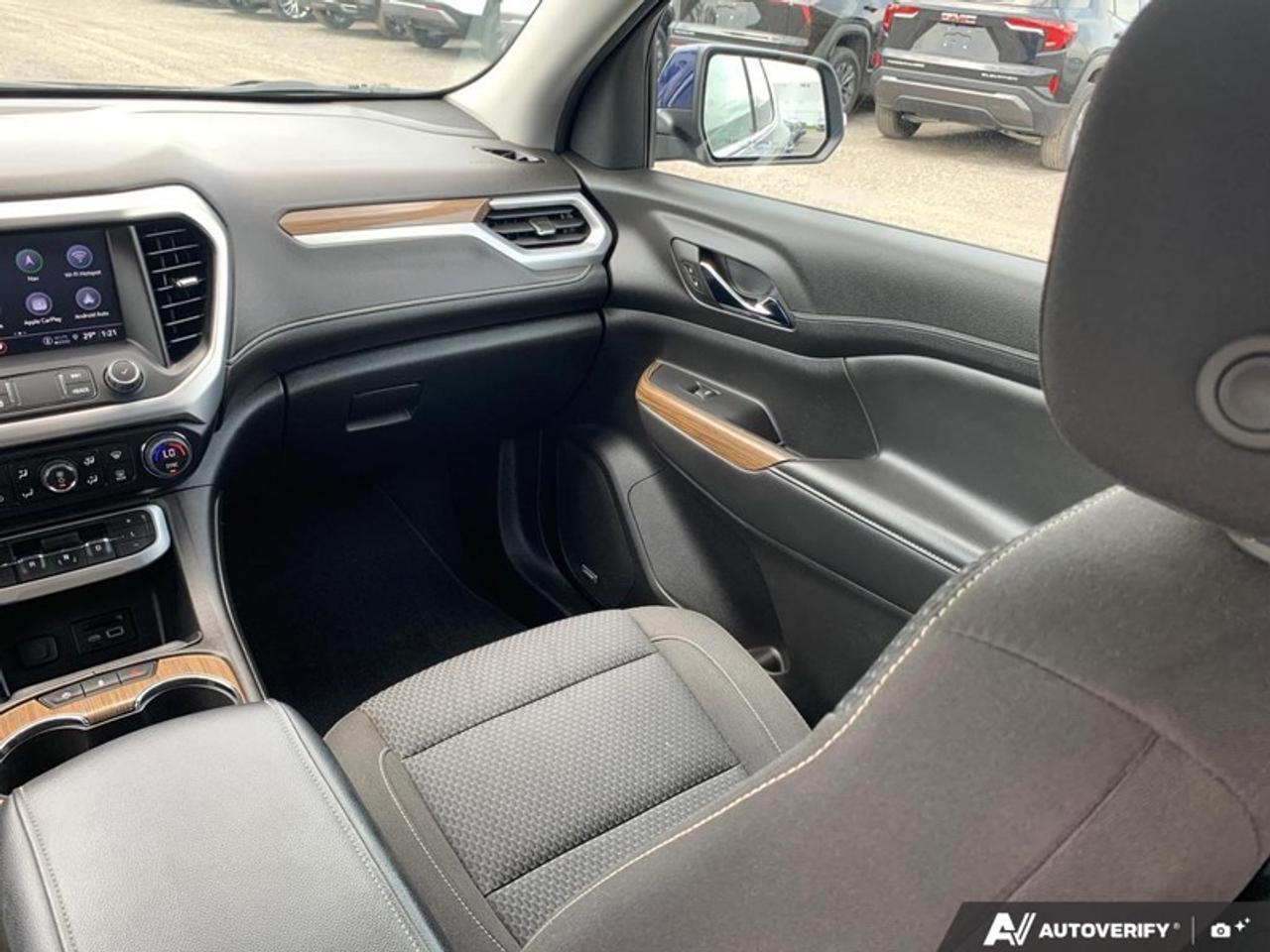2023 GMC Acadia SLE  - Power Liftgate -  Remote Start Photo
