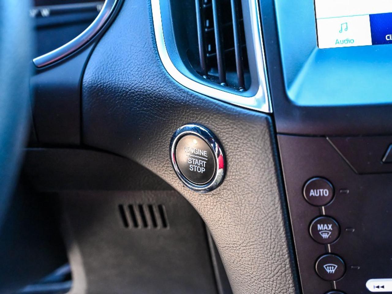 2020 Ford Edge ST Photo