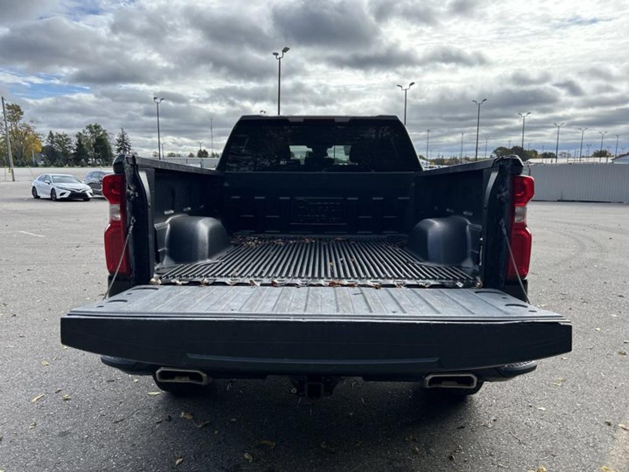 2024 Chevrolet Silverado 1500 Custom Trail Boss Z71 Crew Cab 4X4 | No Accidents Photo