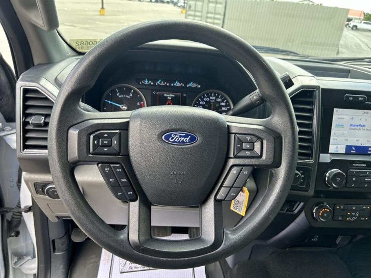 2022 Ford F-350 Super Duty SRW XLT Crew Cab 8' Box 4WD | No Accidents Photo