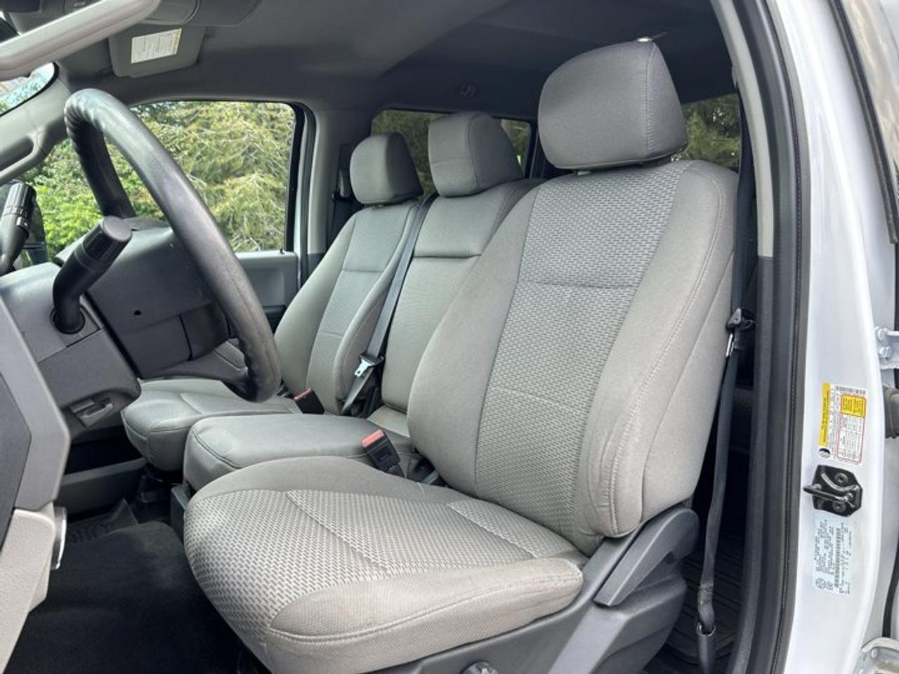 2022 Ford F-350 Super Duty SRW XLT Crew Cab 8' Box 4WD | No Accidents Photo