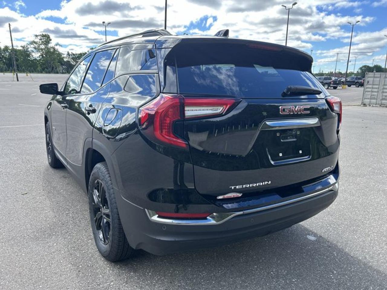 2023 GMC Terrain AT4 AWD | No Accidents | Leather Seats | 360 Camera Photo