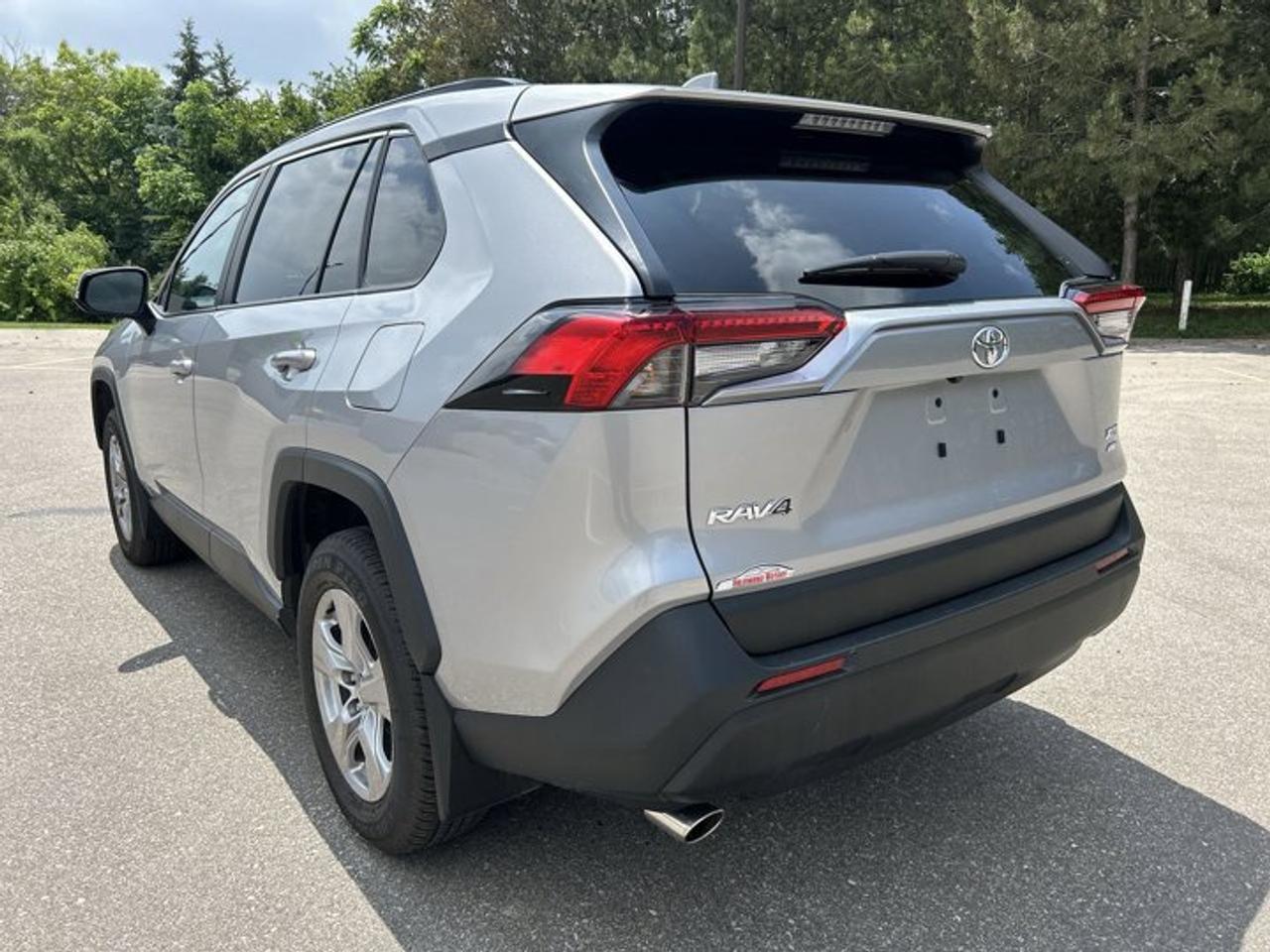 2025 Toyota RAV4 XLE AWD | No Accidents | Sunroof | Heated Steering Photo