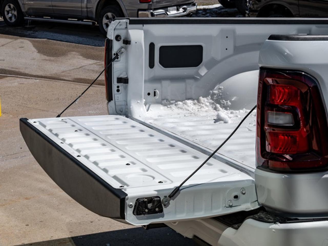 2026 RAM 1500 Express Photo
