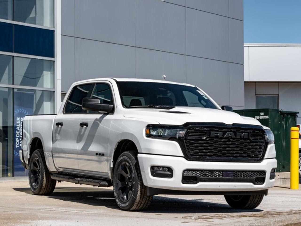 2026 RAM 1500 Express Photo