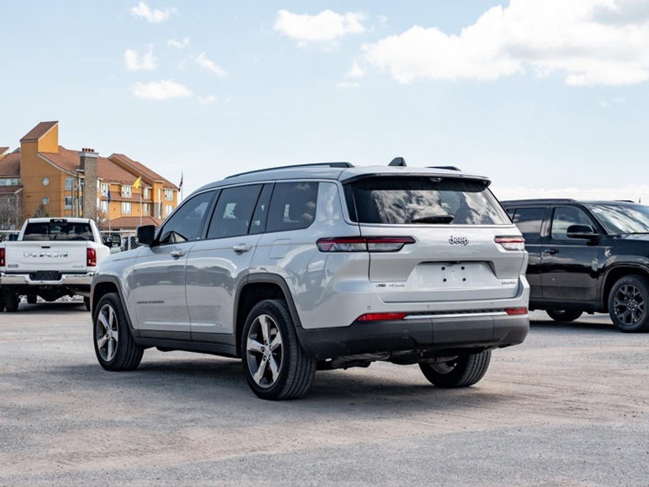 2022 Jeep Grand Cherokee L Limited Photo