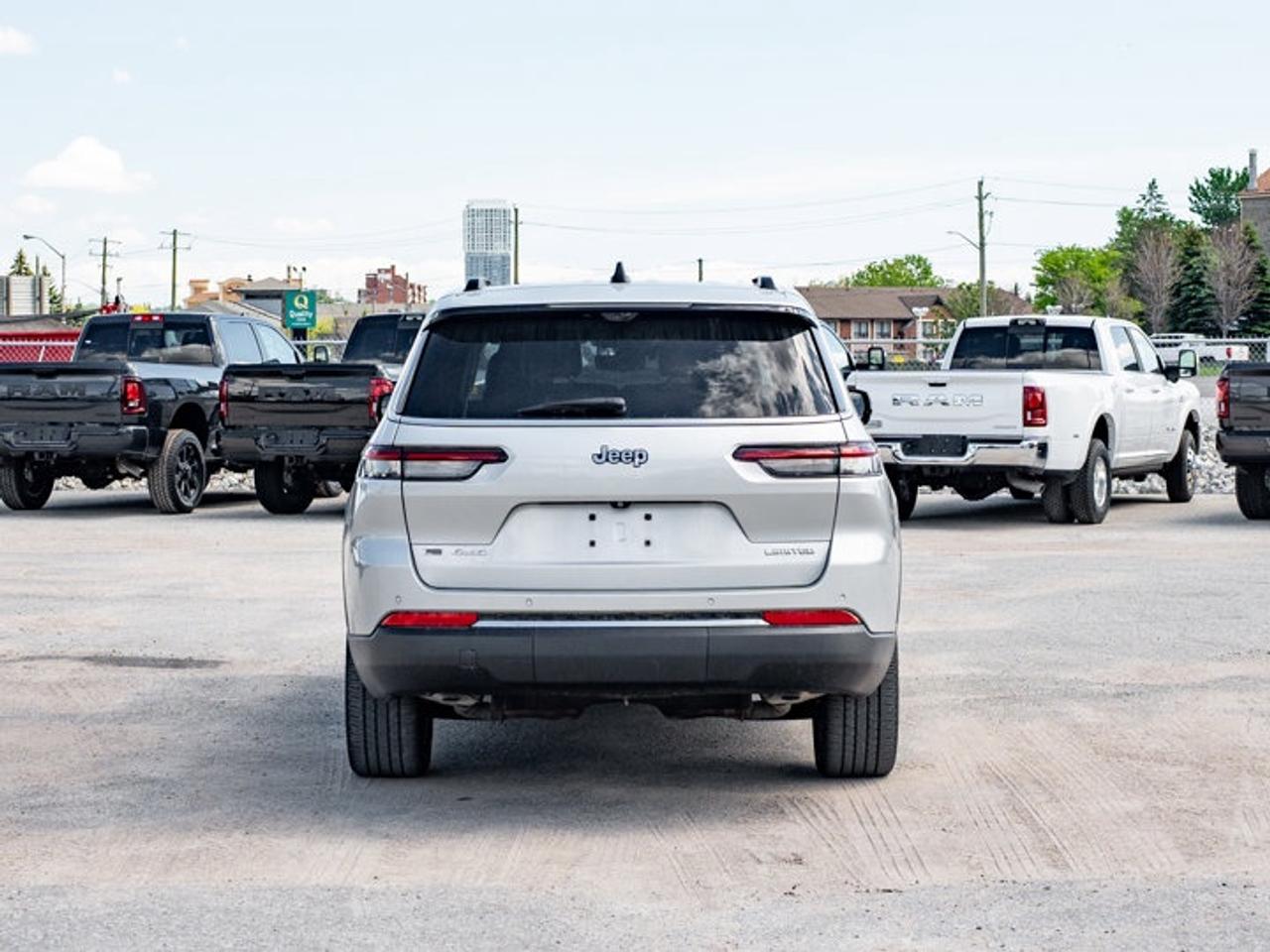 2022 Jeep Grand Cherokee L Limited Photo
