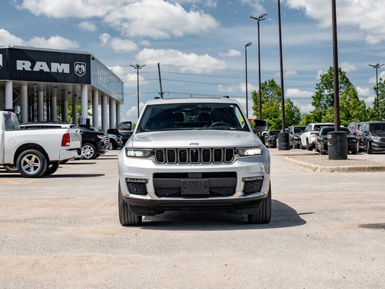 2022 Jeep Grand Cherokee L Limited Photo