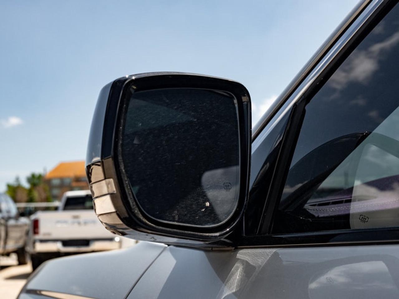2022 Jeep Grand Cherokee L Limited Photo