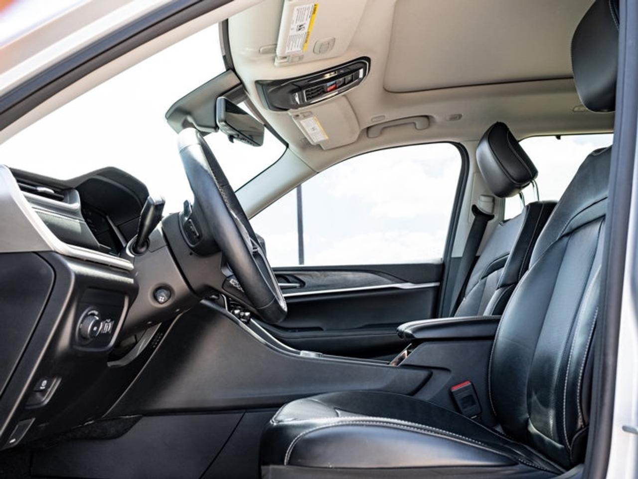 2022 Jeep Grand Cherokee L Limited Photo