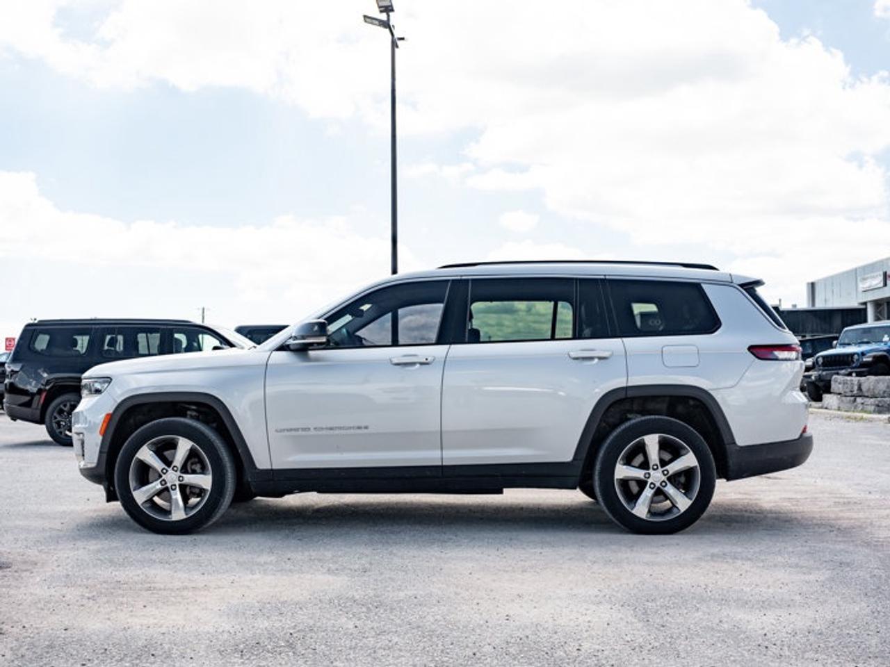 2022 Jeep Grand Cherokee L Limited Photo
