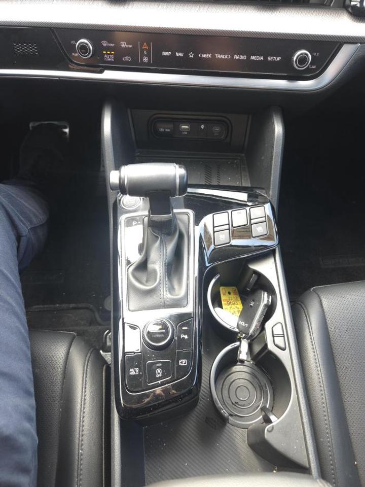 2025 Kia Sportage EX Premium AWD w/Black Interior Photo
