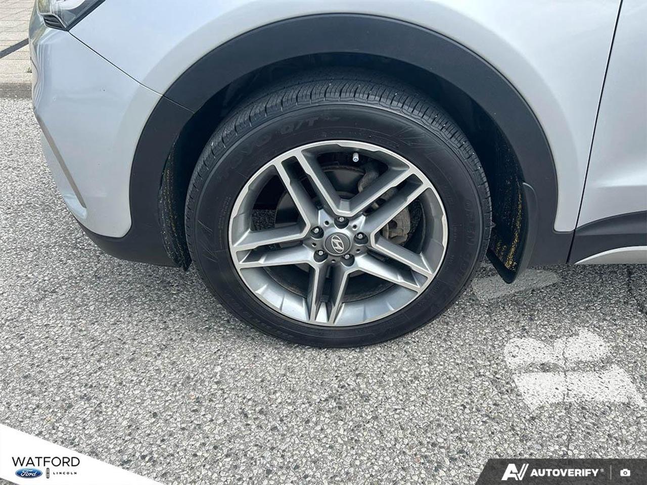 2019 Hyundai Santa Fe XL AWD ULTIMATE Photo