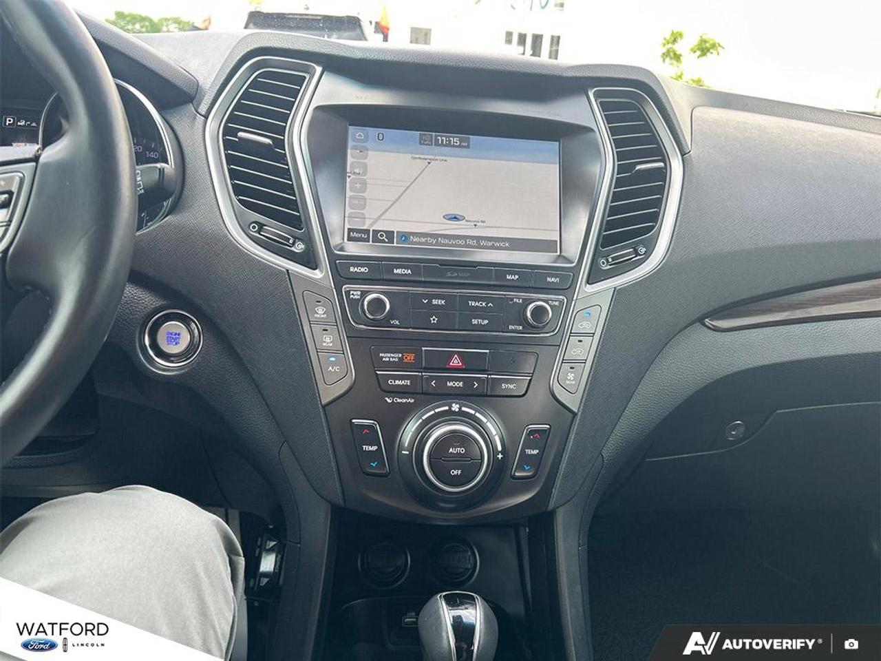 2019 Hyundai Santa Fe XL AWD ULTIMATE Photo