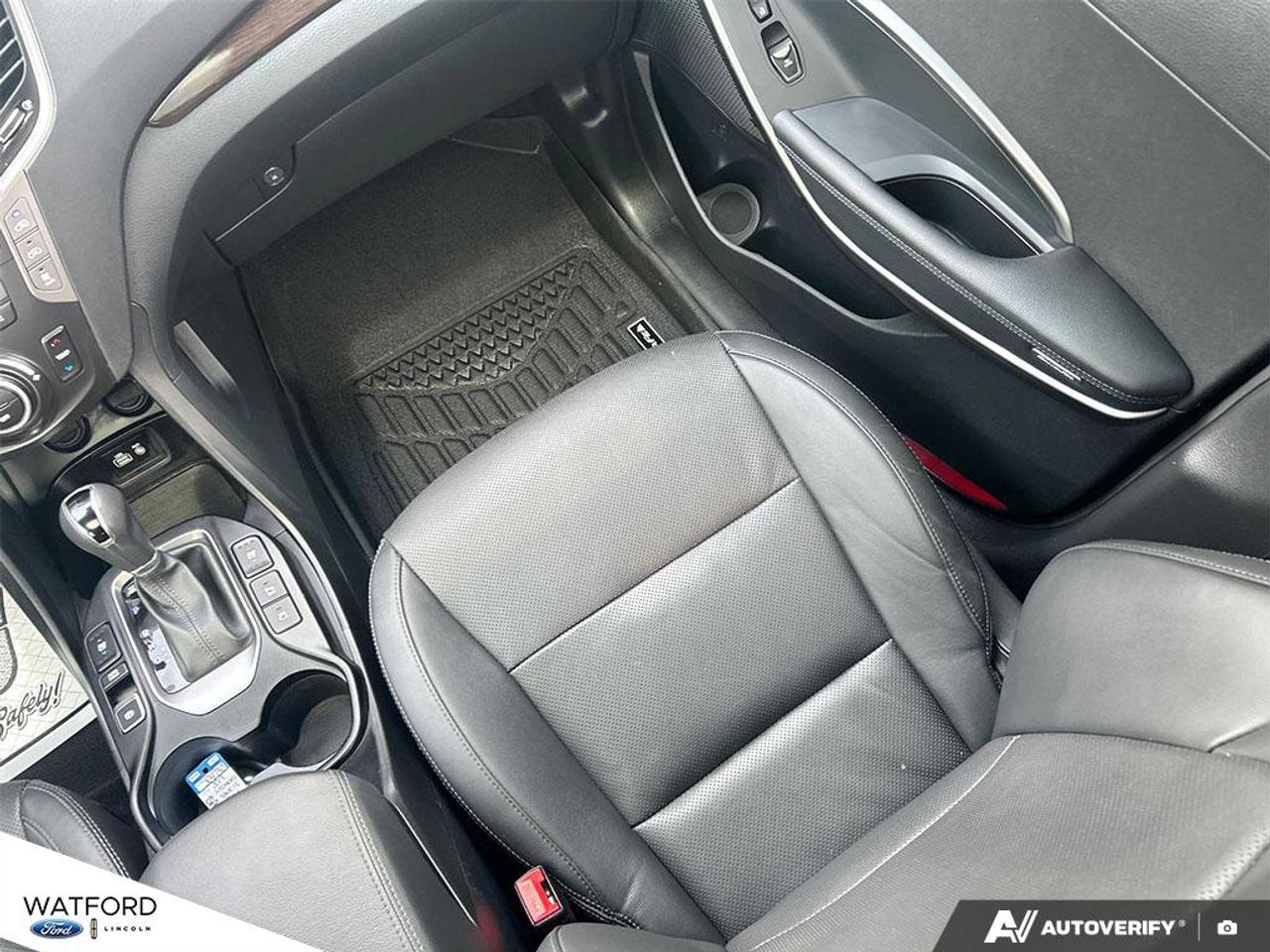2019 Hyundai Santa Fe XL AWD ULTIMATE Photo
