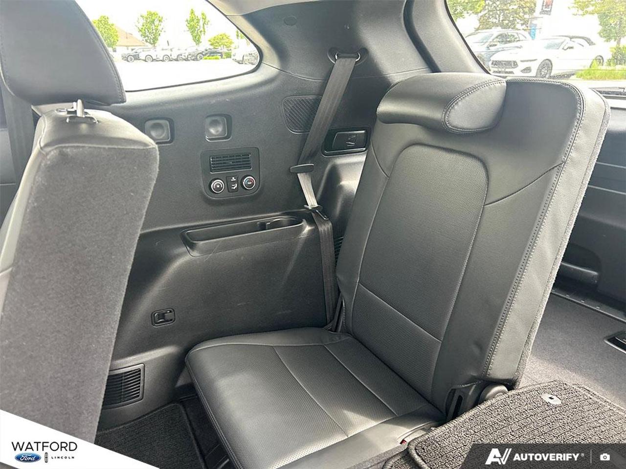 2019 Hyundai Santa Fe XL AWD ULTIMATE Photo