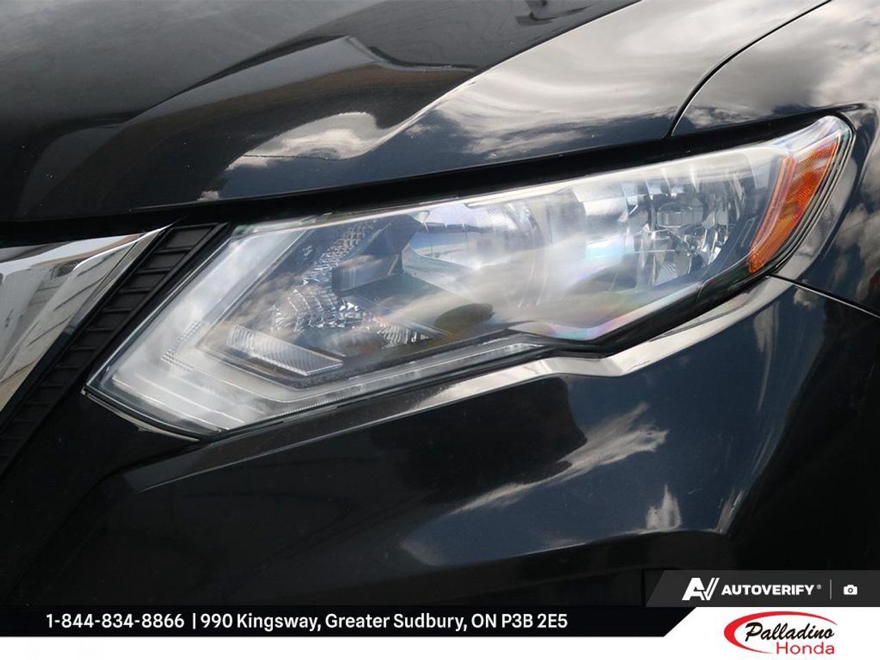 2019 Nissan Rogue SV Photo