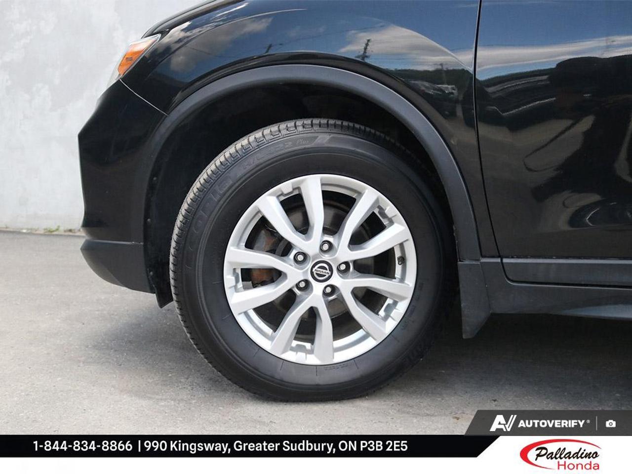 2019 Nissan Rogue SV Photo