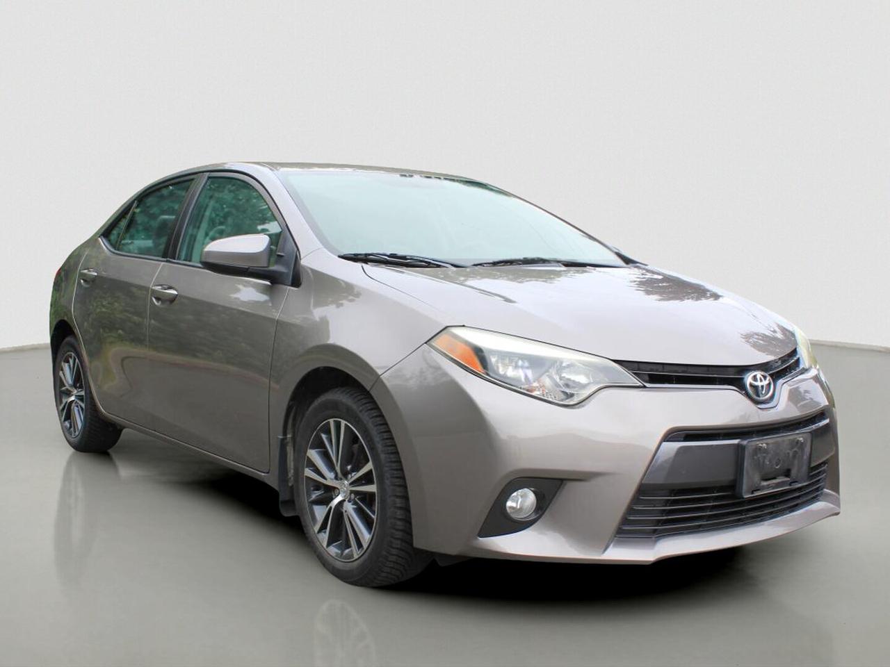 Used 2016 Toyota Corolla 4dr Sdn CVT LE for sale in Courtenay, BC