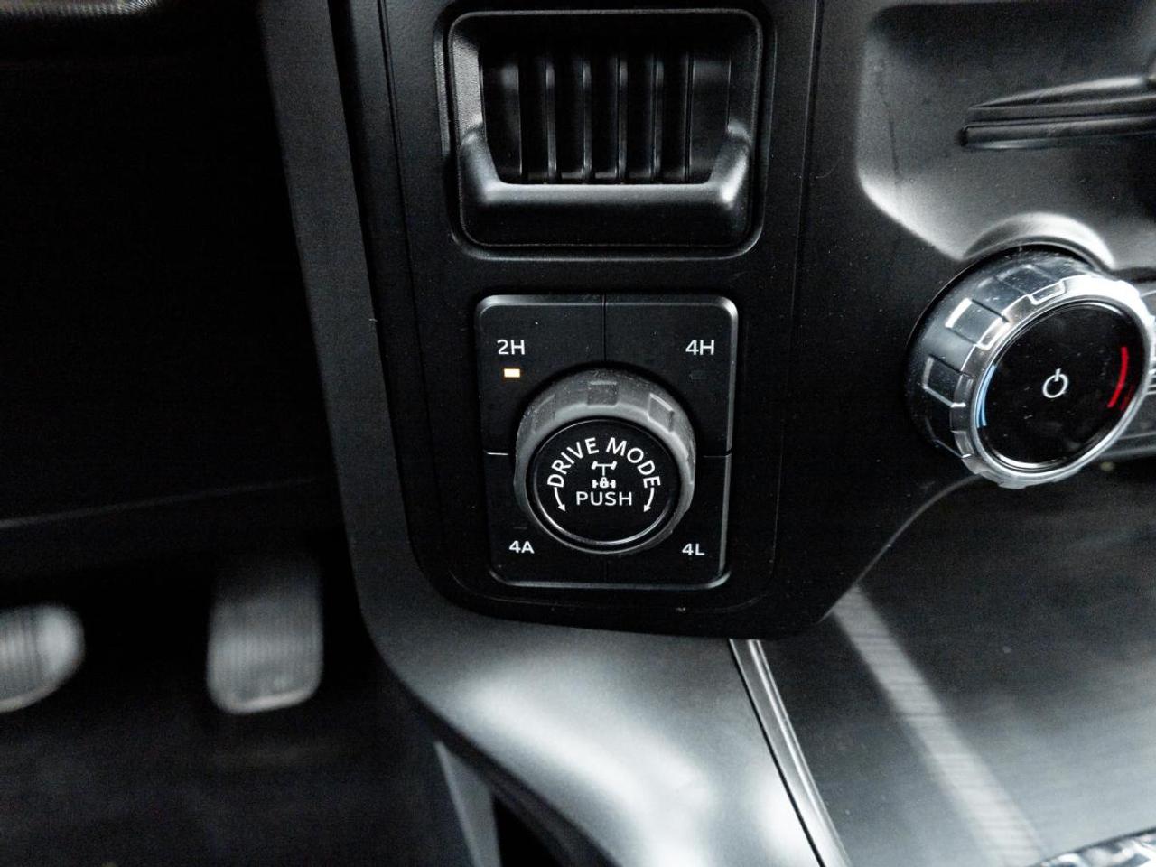 2024 Ford F-150 HYBRID LARIAT Photo