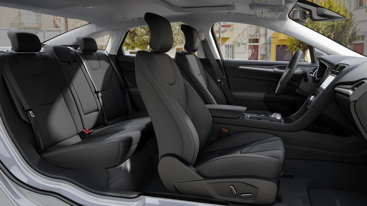 2020 Ford Fusion Titanium Photo5