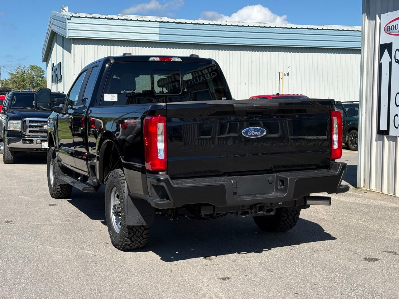 2026 Ford F-350 Super Duty SRW XL 4WD Super Cab 6.75' Box Photo