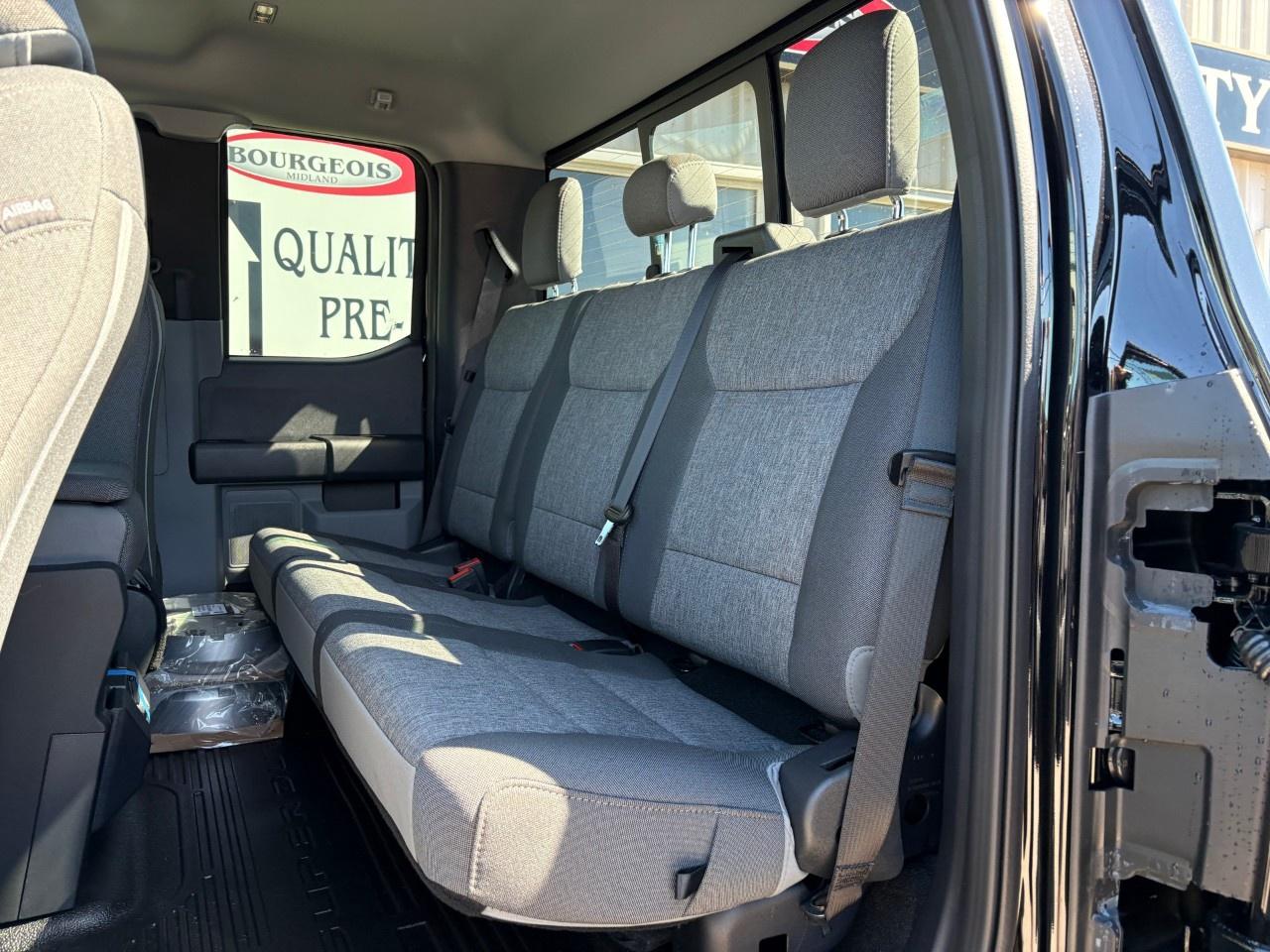 2026 Ford F-350 Super Duty SRW XL 4WD Super Cab 6.75' Box Photo