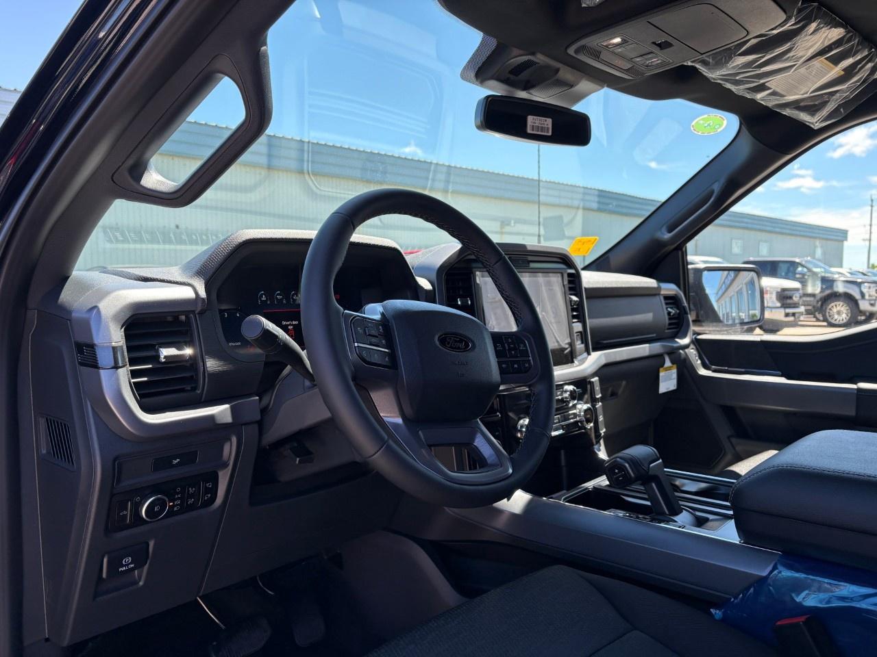 2026 Ford F-150 XLT 4WD SuperCrew 5.5' Box Photo