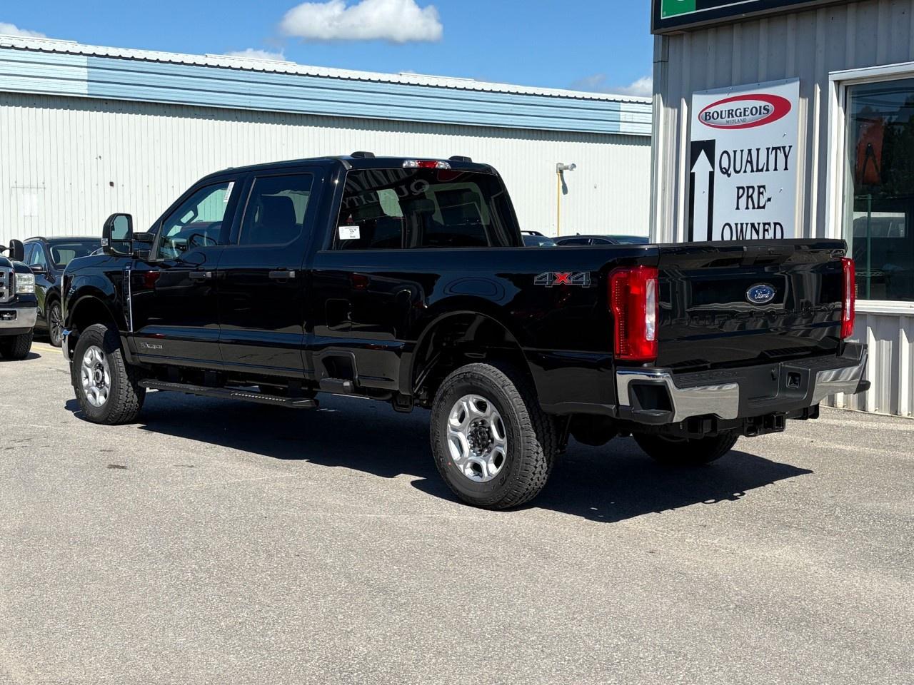 2026 Ford F-250 Super Duty SRW XLT 4WD CREW CAB 8' BOX Photo