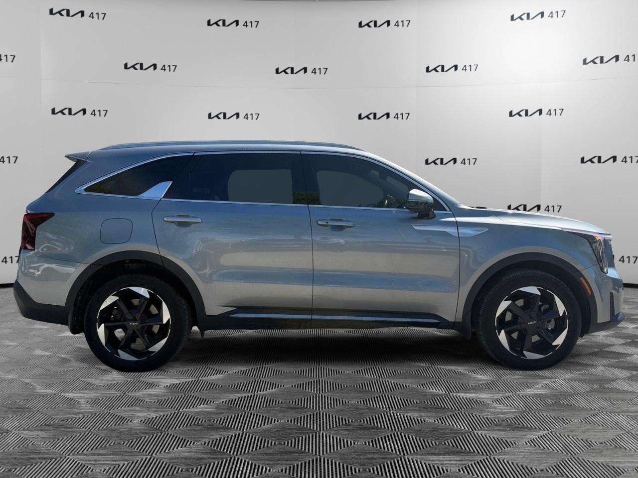 2025 Kia Sorento Plug-In Hybrid EX AWD Photo