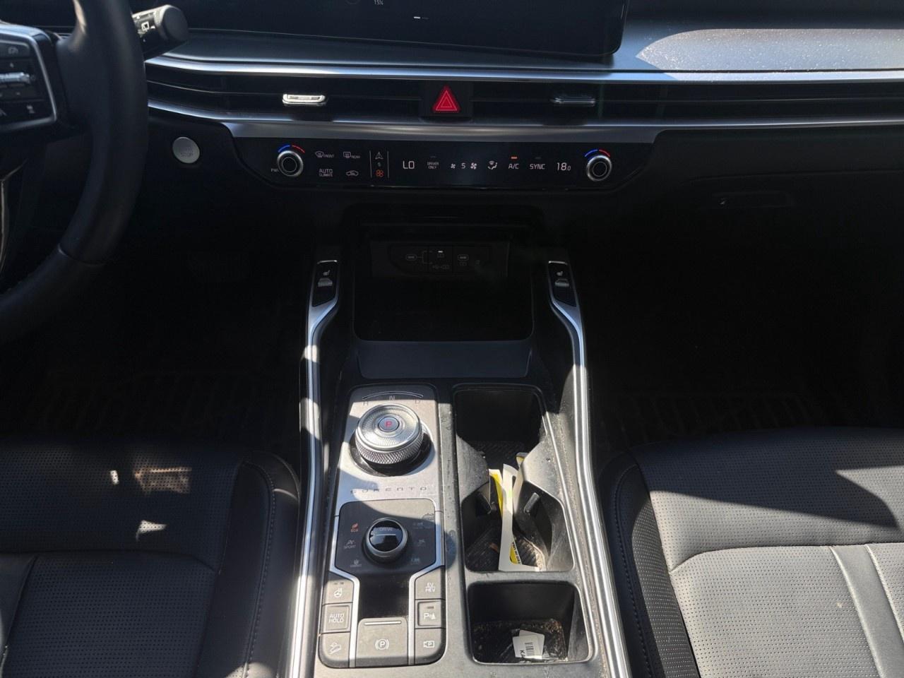 2025 Kia Sorento Plug-In Hybrid EX AWD Photo