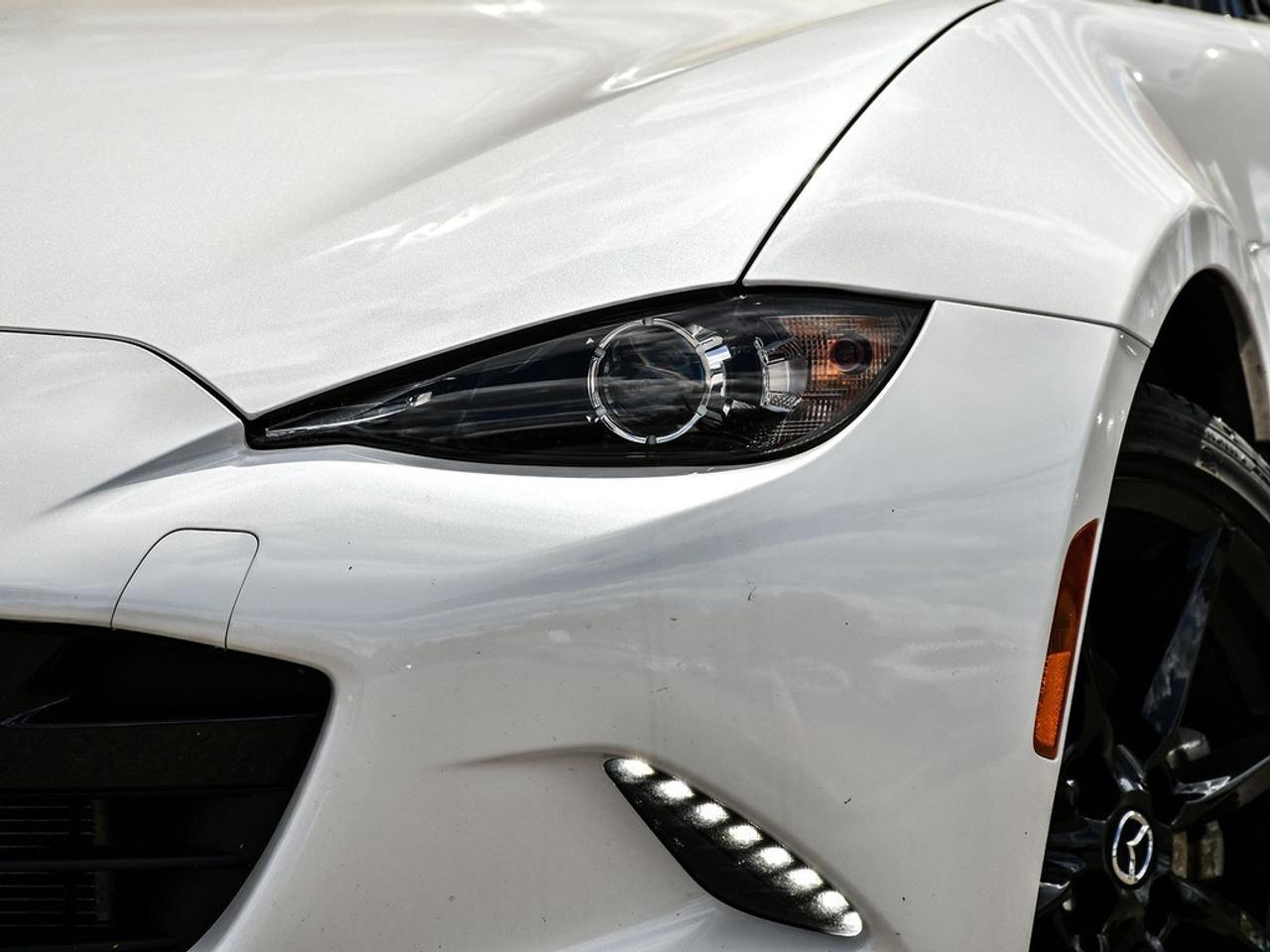 2023 Mazda Miata MX-5  Photo2