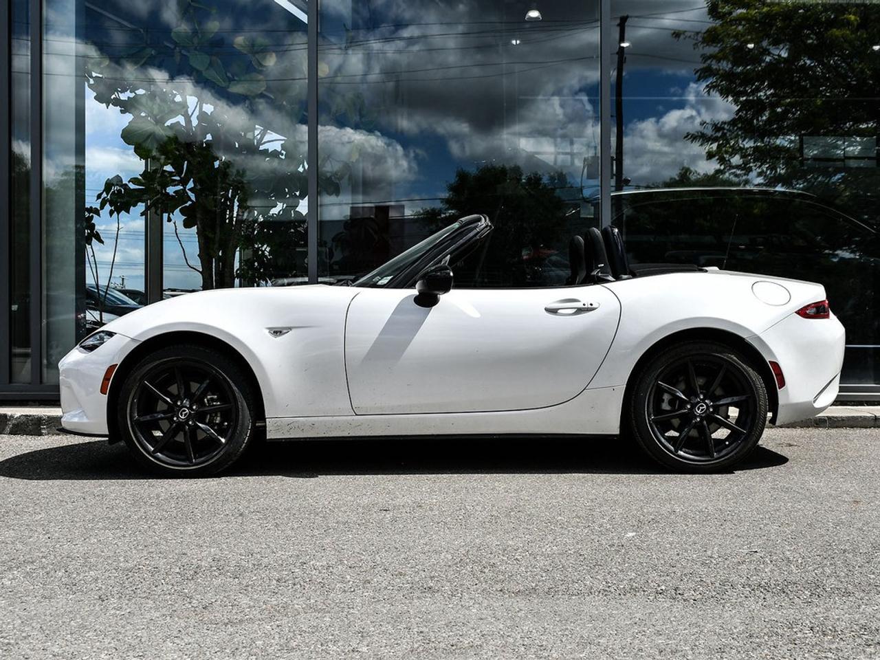 2023 Mazda Miata MX-5  Photo