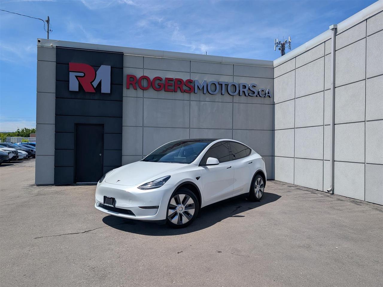 2022 Tesla Model Y LONG RANGE AWD - DUAL MOTOR Photo