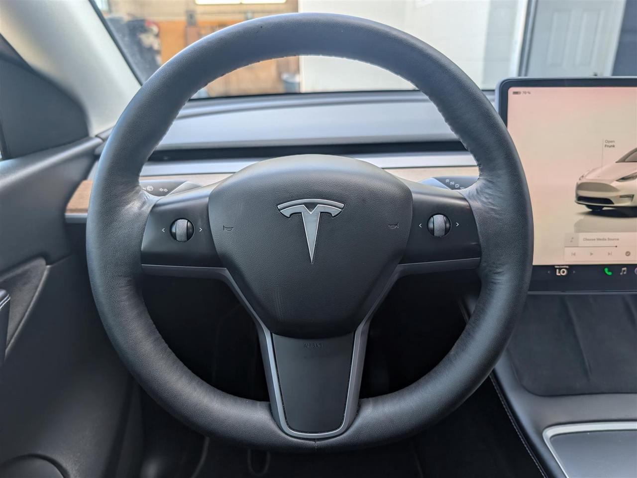 2022 Tesla Model Y LONG RANGE AWD - DUAL MOTOR Photo
