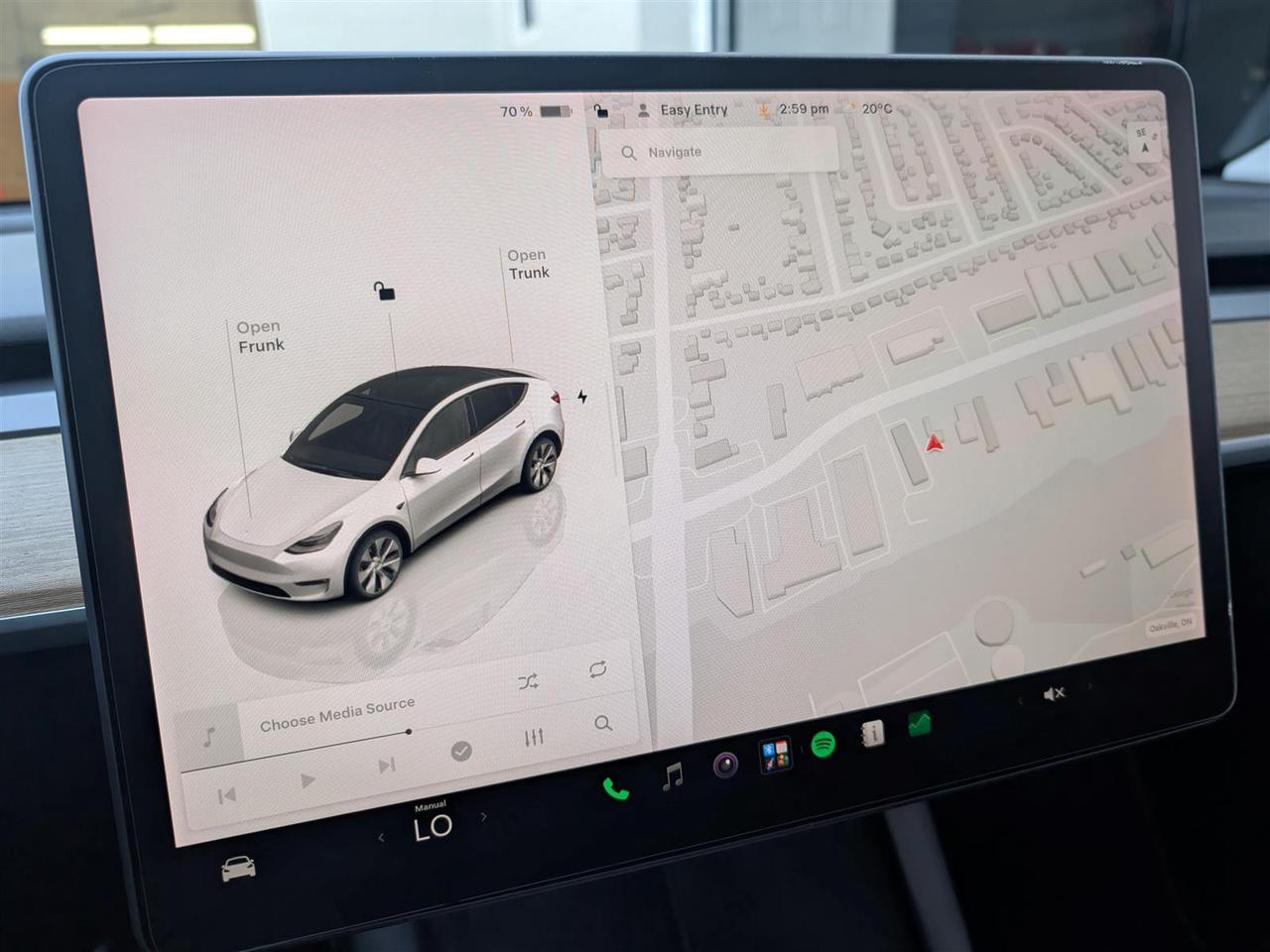 2022 Tesla Model Y LONG RANGE AWD - DUAL MOTOR Photo