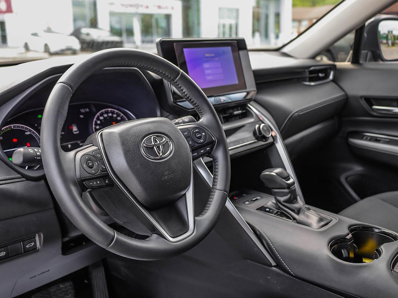 2024 Toyota Venza LE HEATED SEATS-NO ACCIDENTS-LANE ASSIST- Photo