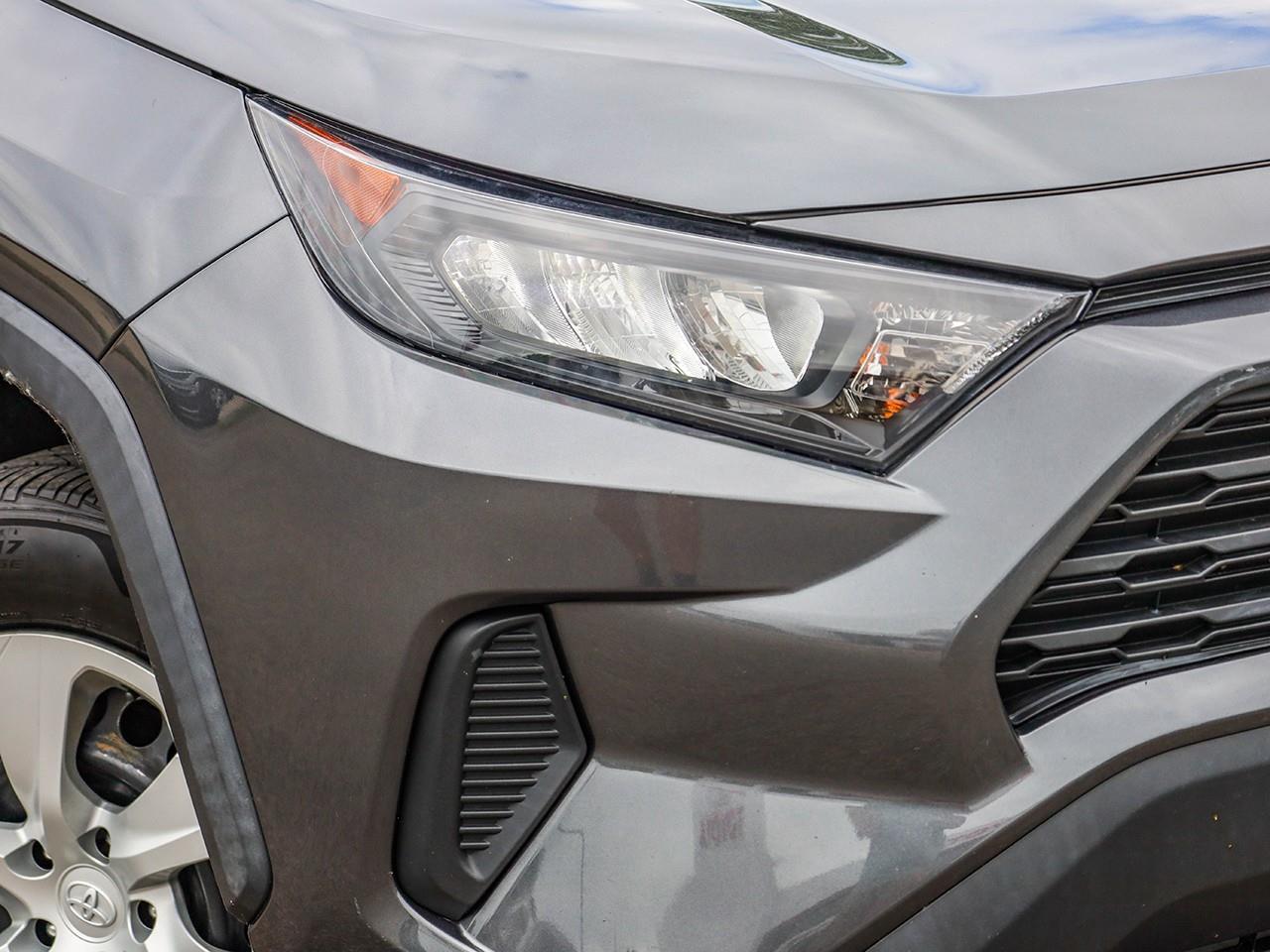2020 Toyota RAV4 LE NO ACCIDENTS-HEATED CLOTH SEATS-LANE KEEP ASSIST-BACK UP CAMERA- Photo