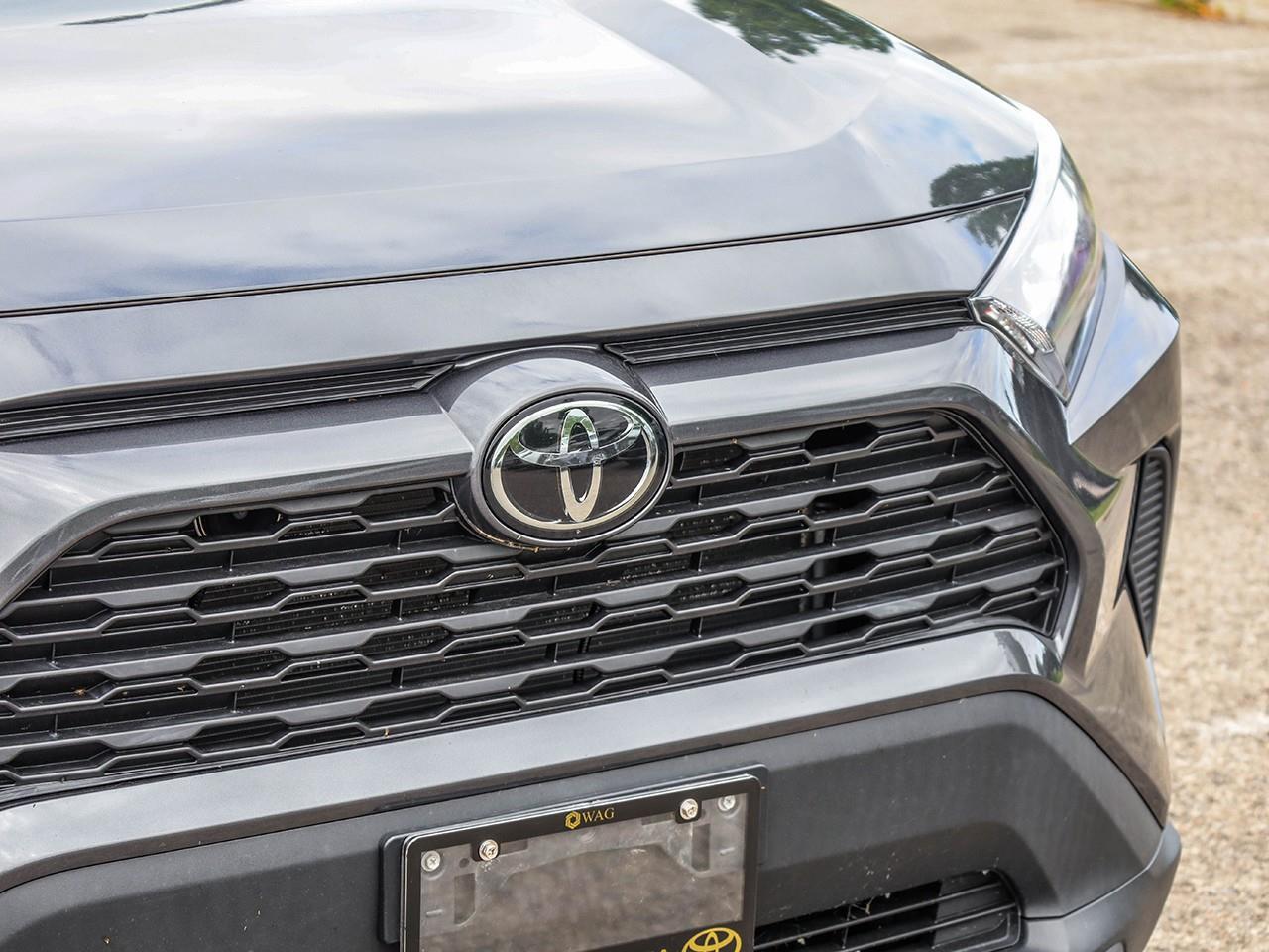 2020 Toyota RAV4 LE NO ACCIDENTS-HEATED CLOTH SEATS-LANE KEEP ASSIST-BACK UP CAMERA- Photo