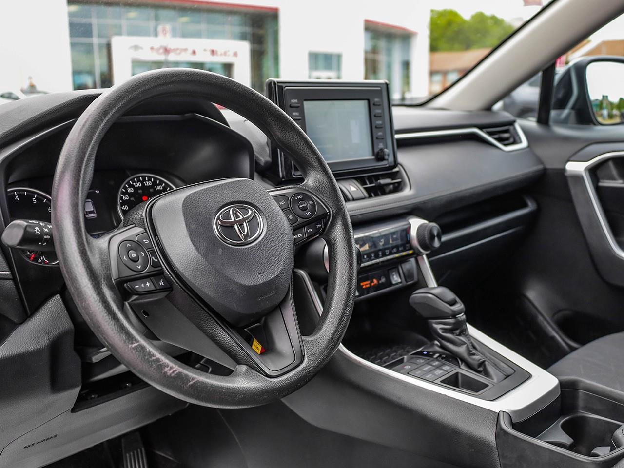 2020 Toyota RAV4 LE NO ACCIDENTS-HEATED CLOTH SEATS-LANE KEEP ASSIST-BACK UP CAMERA- Photo