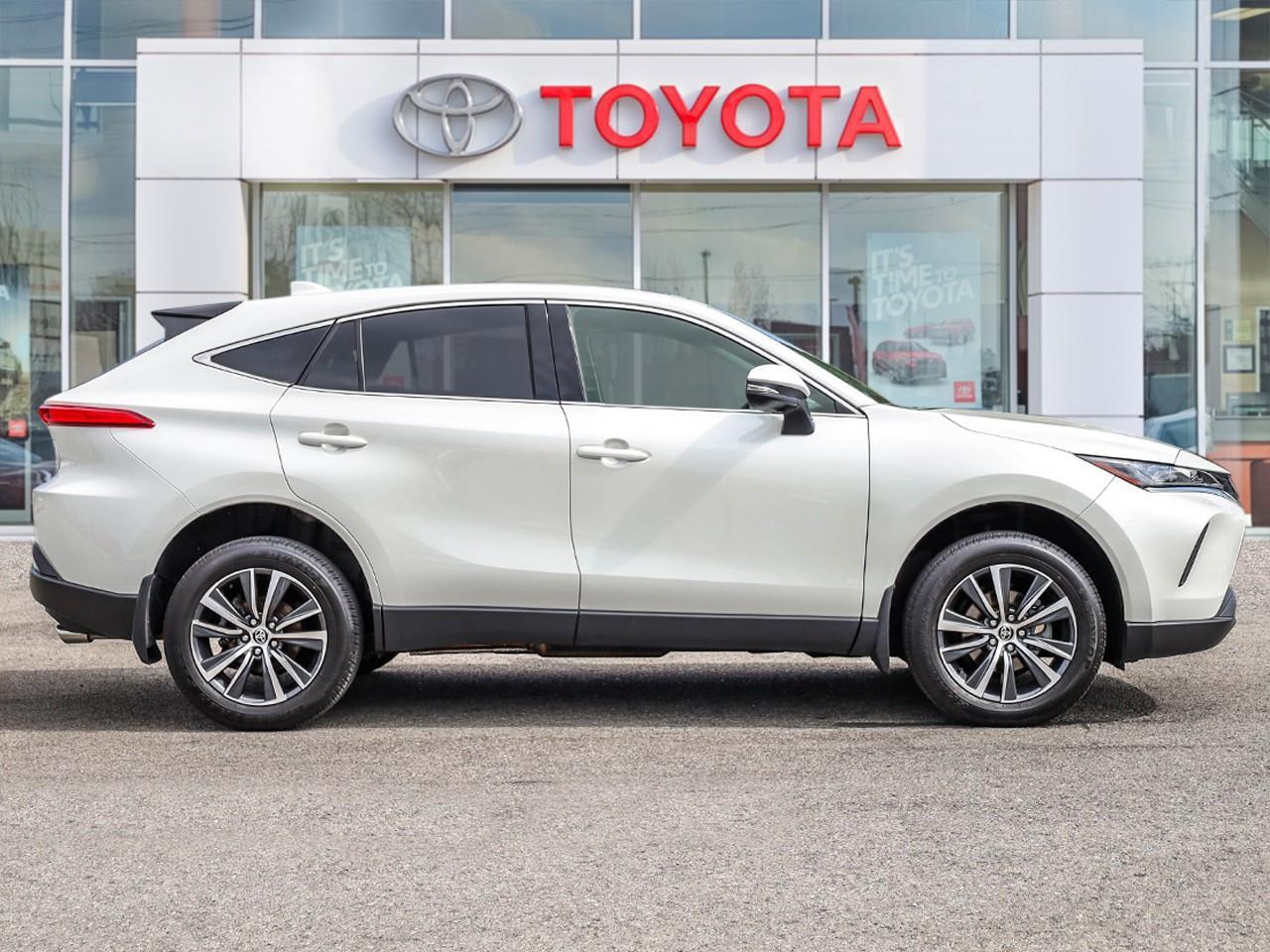 2022 Toyota Venza LE CLOTH HEATED SEATS-NO ACCIDENTS-LANE KEEP ASSIST- Photo2