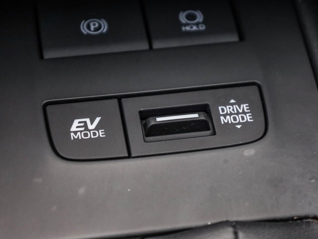 2022 Toyota Venza LE CLOTH HEATED SEATS-NO ACCIDENTS-LANE KEEP ASSIST- Photo