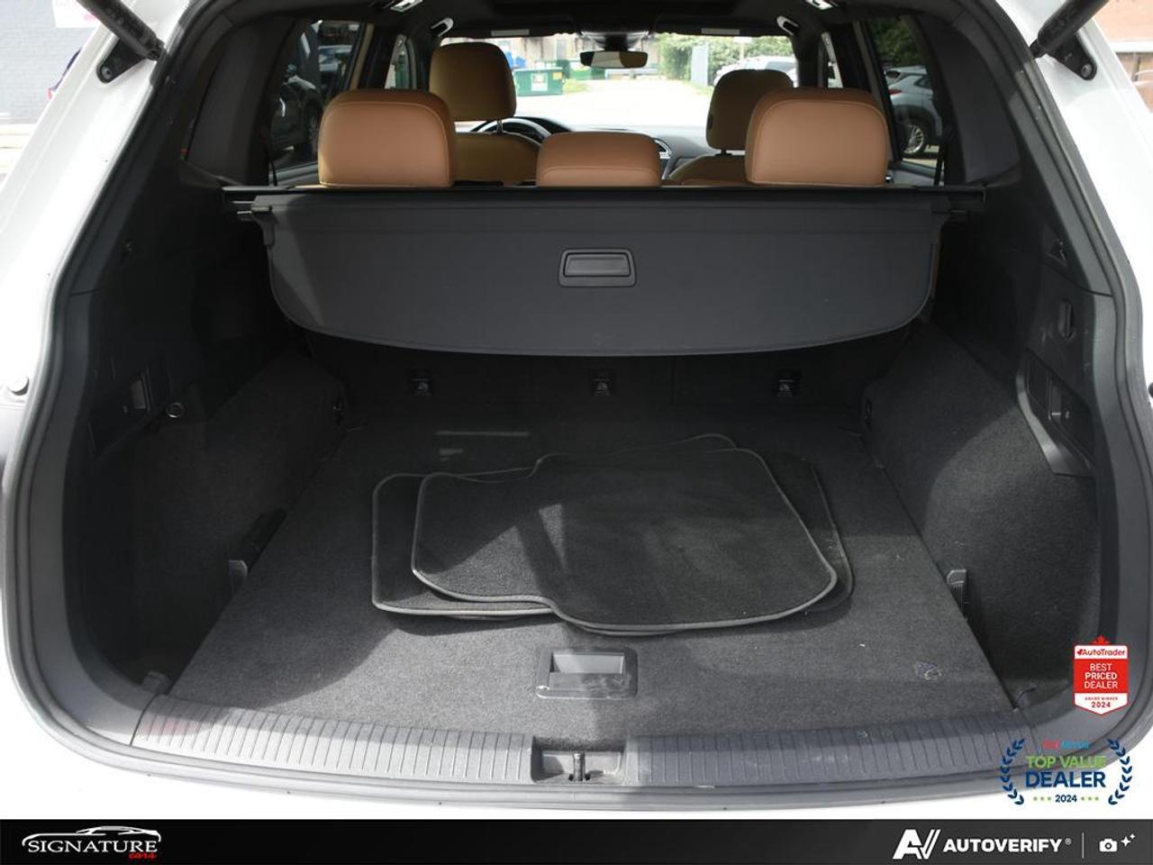 2023 Volkswagen Tiguan Comfortline R Line Black No Accident Photo