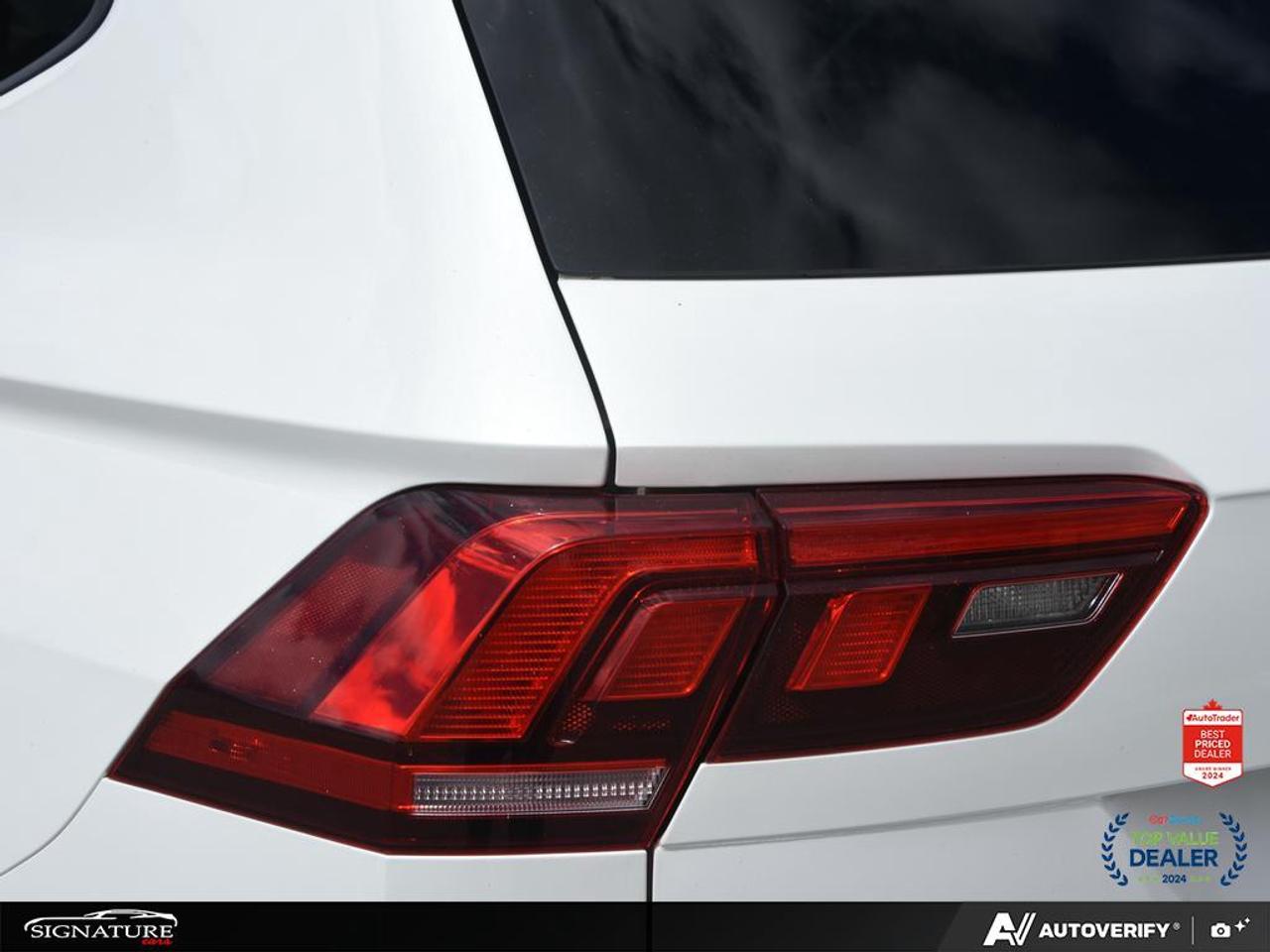 2023 Volkswagen Tiguan Comfortline R Line Black No Accident Photo