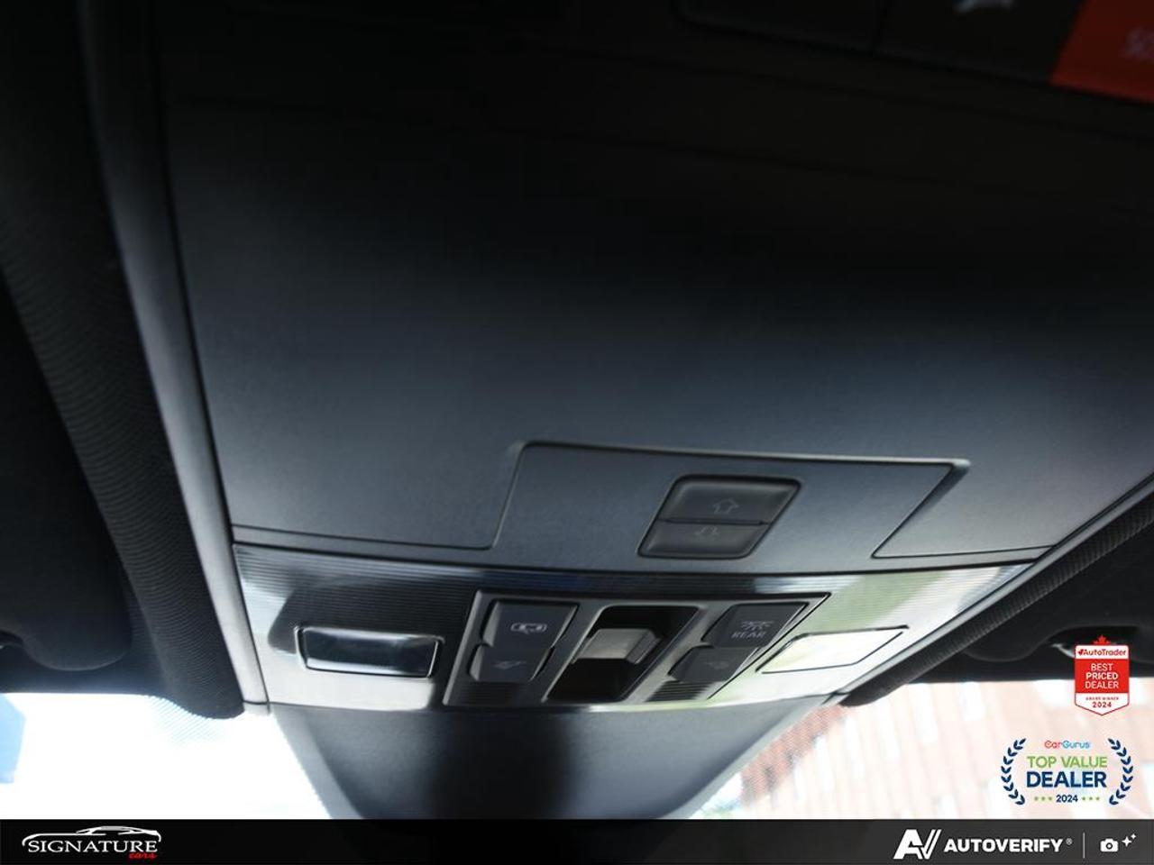 2023 Volkswagen Tiguan Comfortline R Line Black No Accident Photo