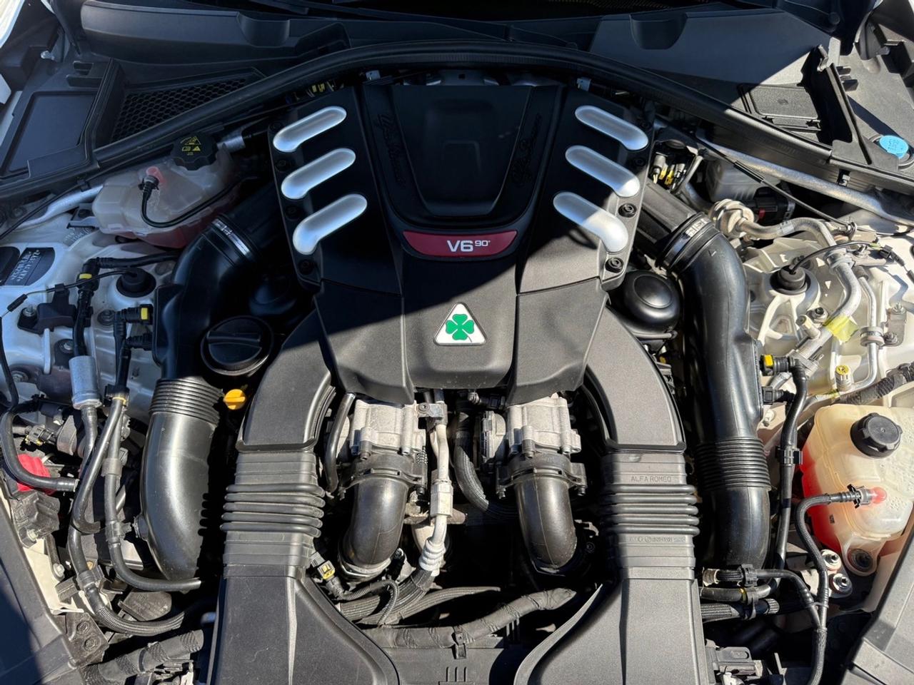 2017 Alfa Romeo Giulia Quadrifoglio Photo