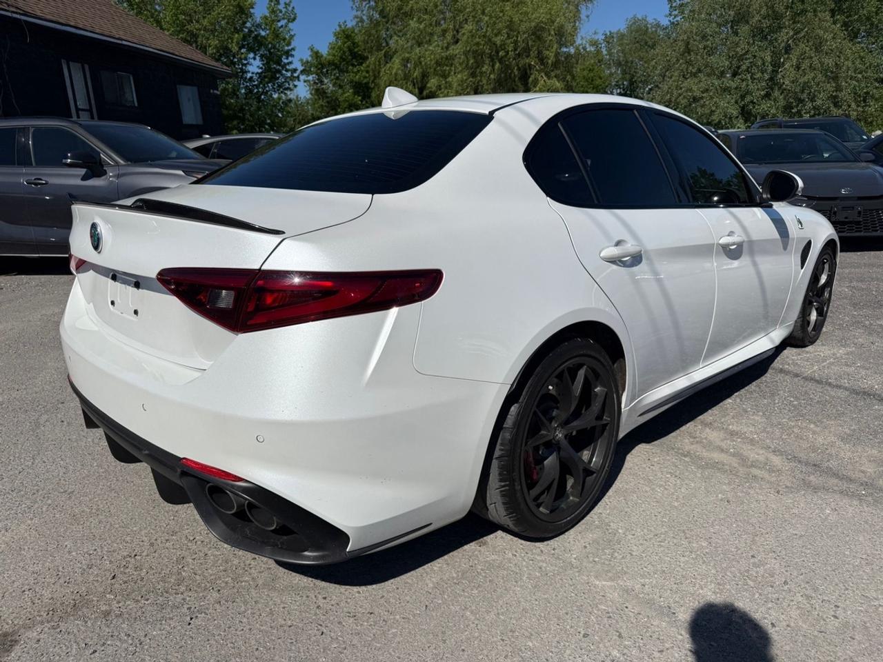 2017 Alfa Romeo Giulia Quadrifoglio Photo